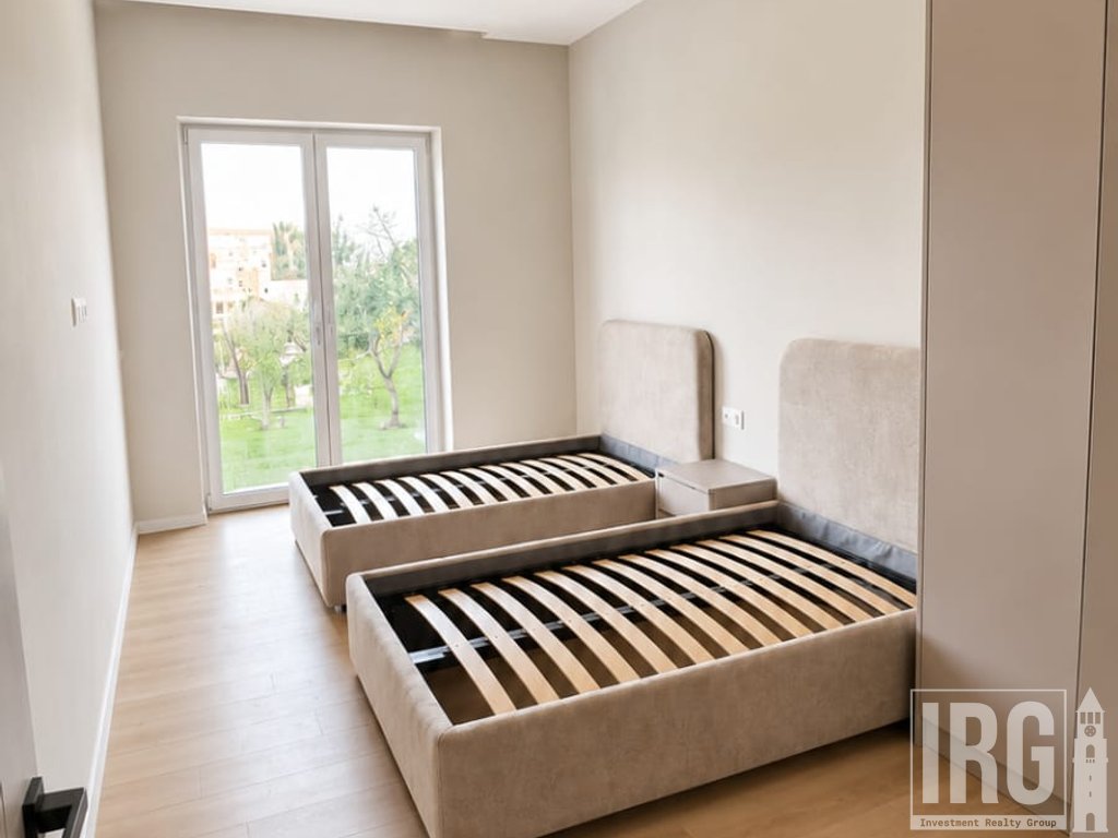 Apartament 3+1 me Oborr Privat- Eden Residence, Sauk