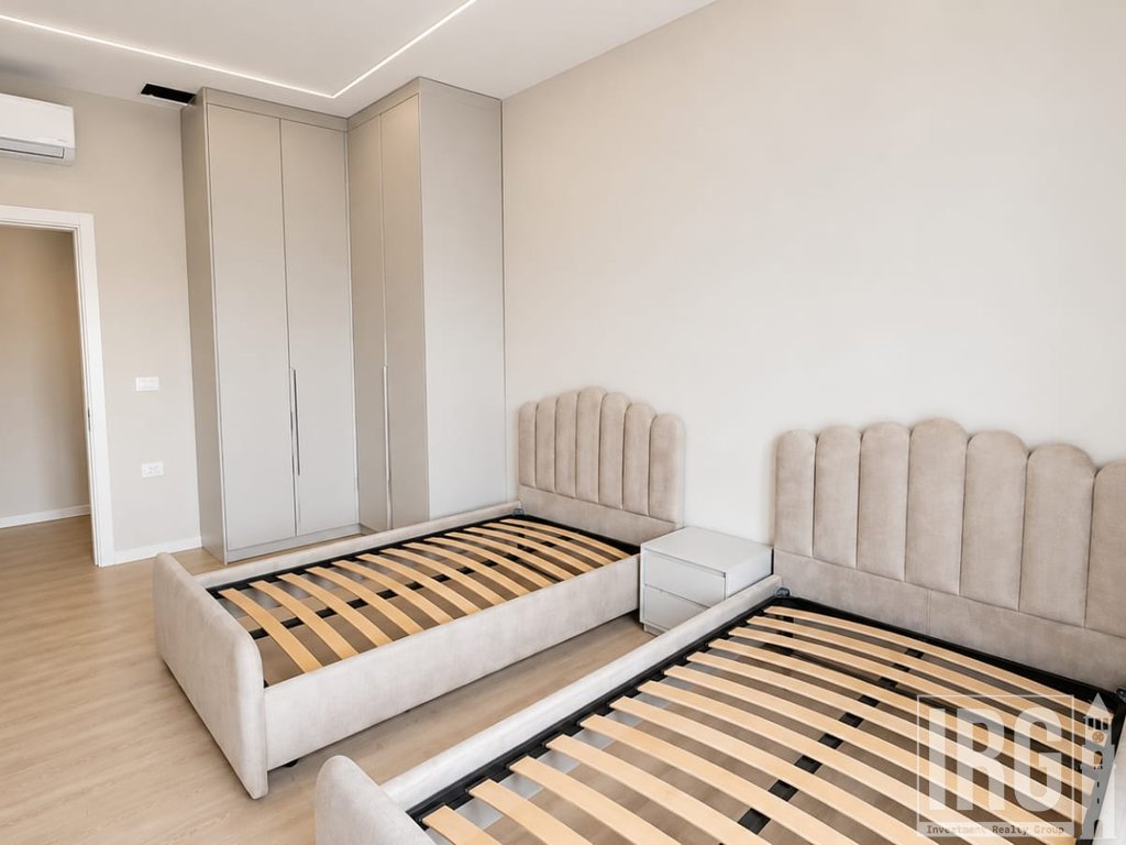 Apartament 3+1 me Oborr Privat- Eden Residence, Sauk