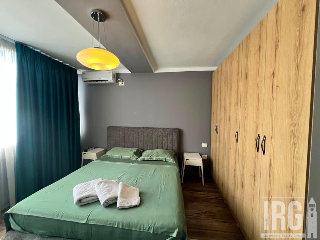 Shitet Apartament 1+1, Bllok, Tiranë.