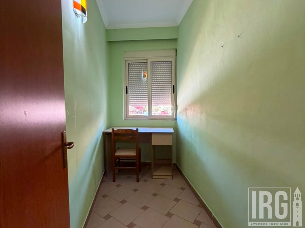 Apartament 1+1 prane rruges se Bogdaneve!