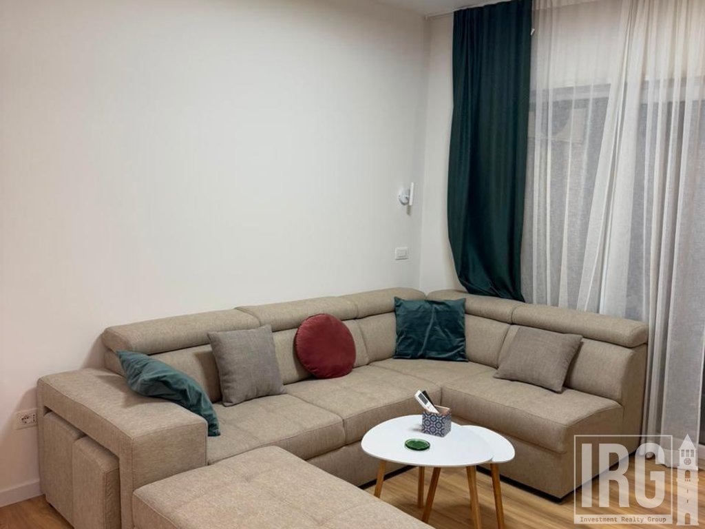 APARTAMENT 1+1 ME QERA TE PAZARI I RI.