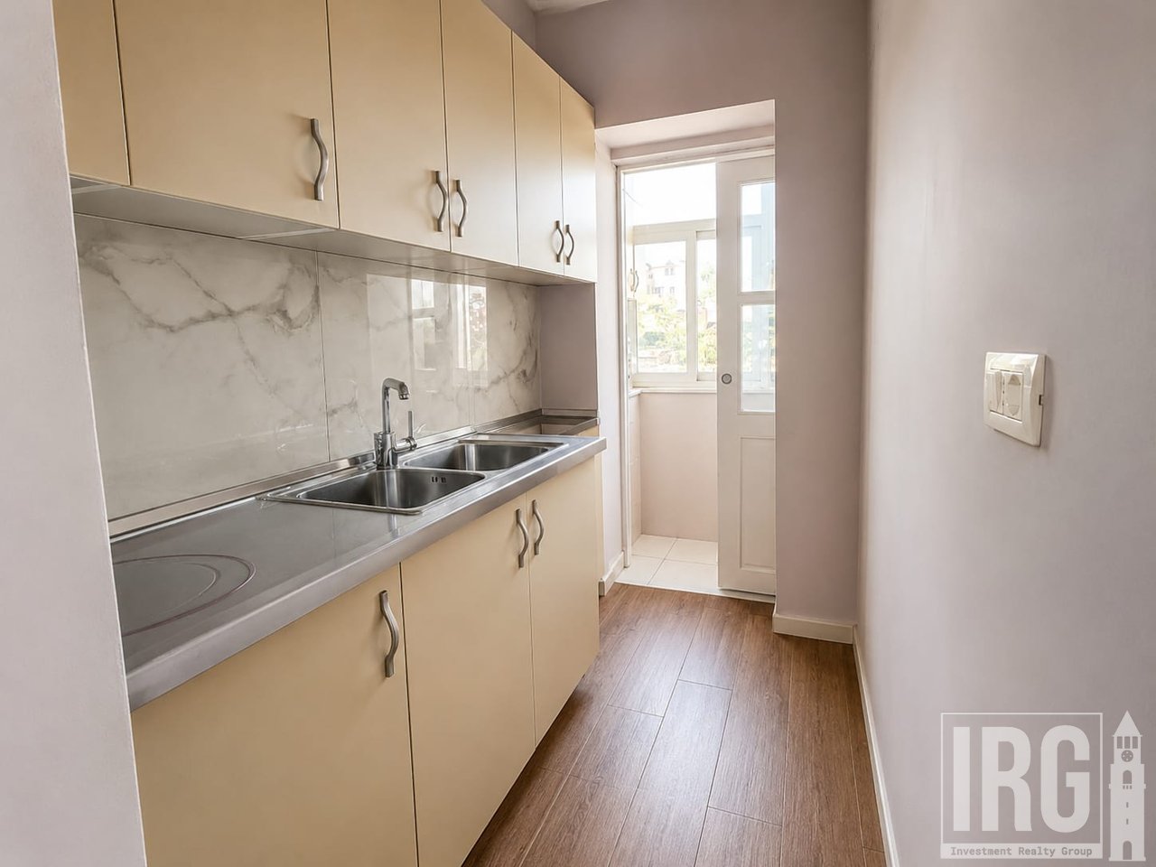 Office space for rent near the Paris Municipality