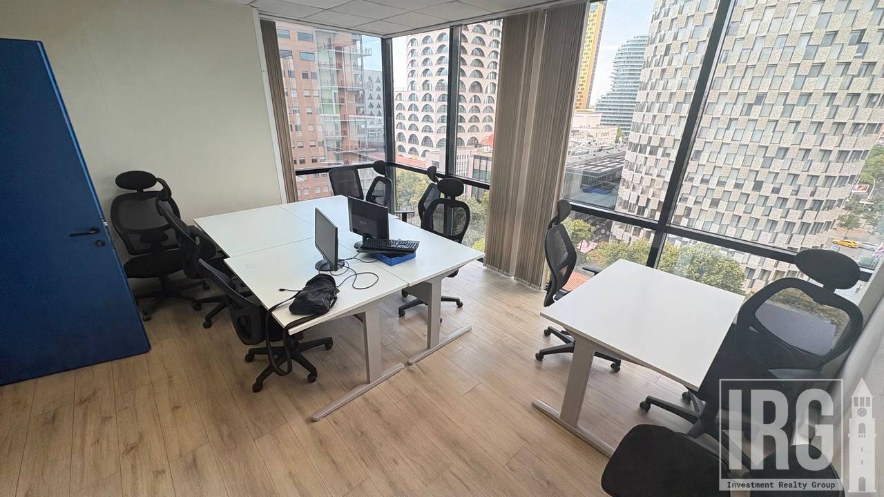 UFFICIO IN AFFITTO IN CENTRO, ALL'INTERNO DI UNA TORRE COMMERCIALE