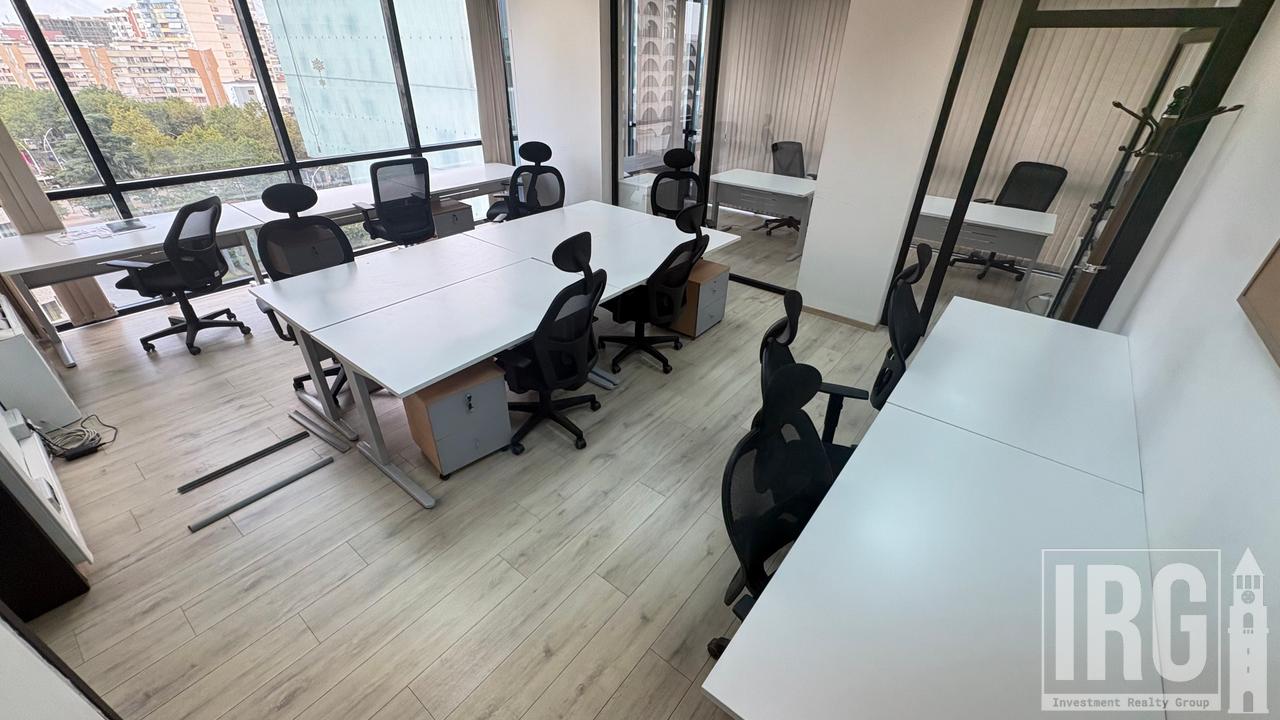 UFFICIO IN AFFITTO IN CENTRO, ALL'INTERNO DI UNA TORRE COMMERCIALE
