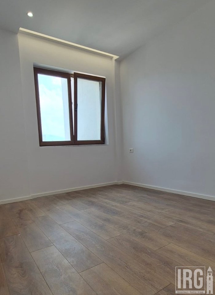 SHITET APARTAMENT 1+1 TEK ISH-STACIONI I FUNDIT I TIRANES SE RE !