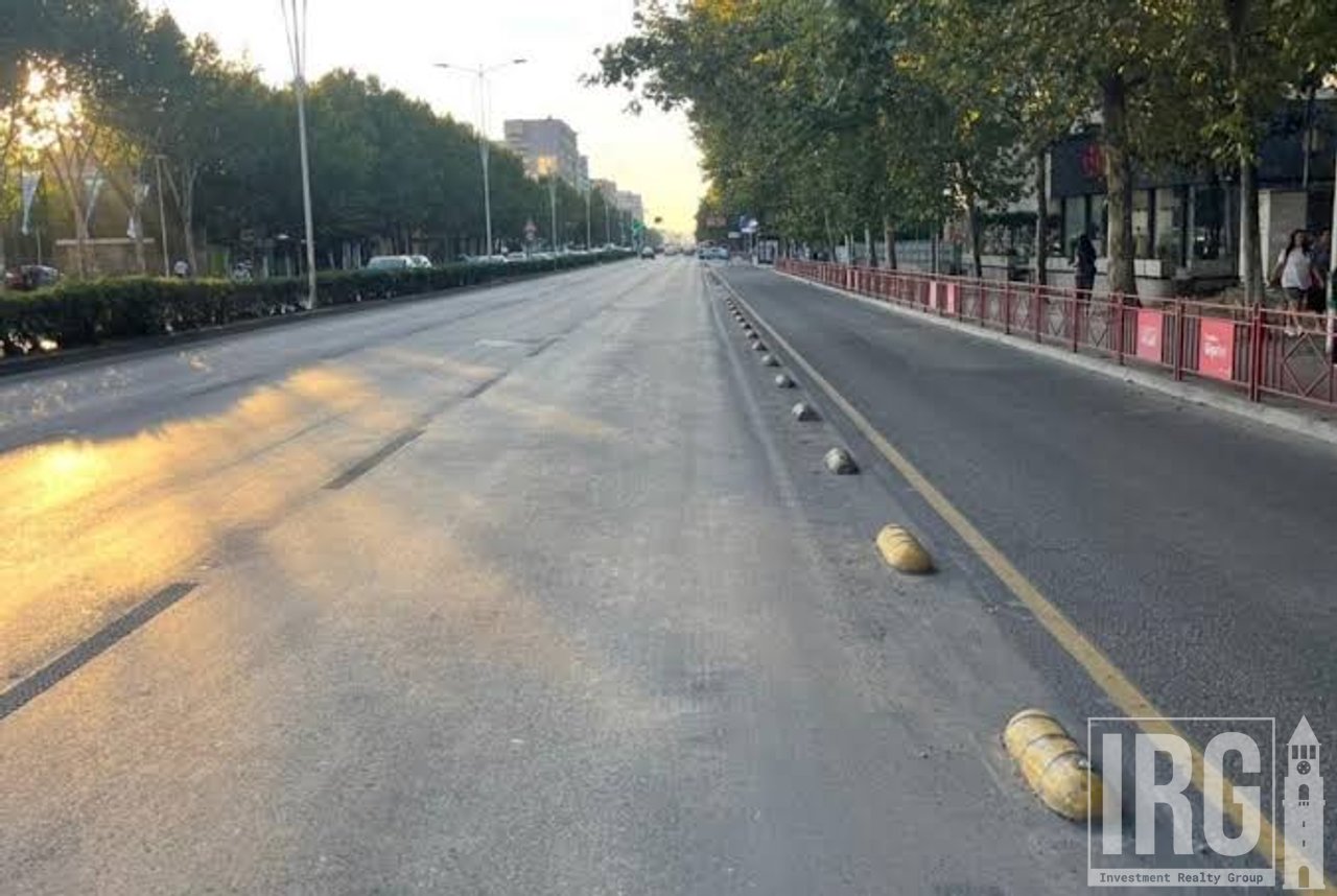 DYQAN ME QIRA – RRUGA DRITAN HOXHA, LAPRAKË