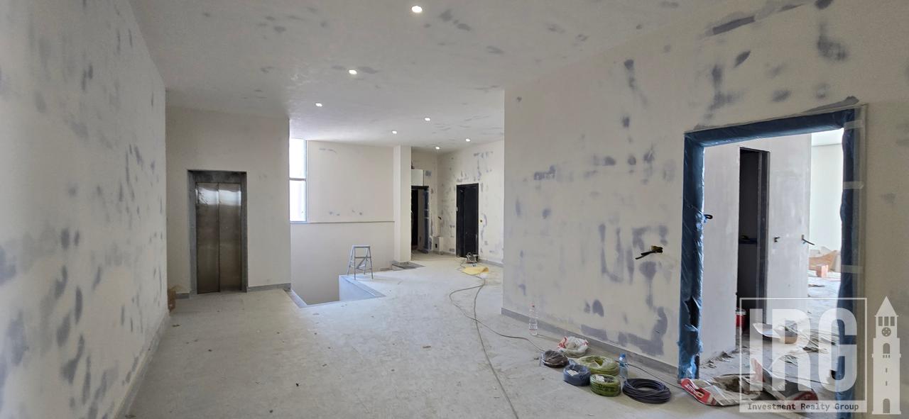 2+1 APARTMENT WITH VERANDA IN YZBERISHT!