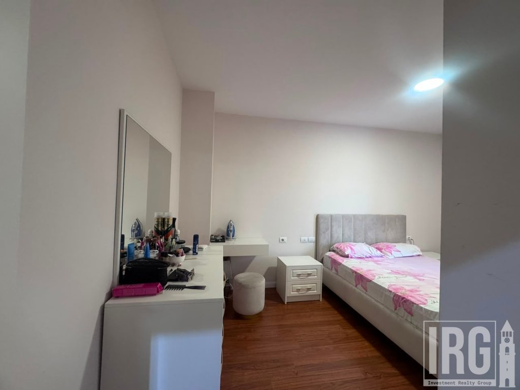 Jepet me qira Apartament 2+1 — Rruga e Elbasanit