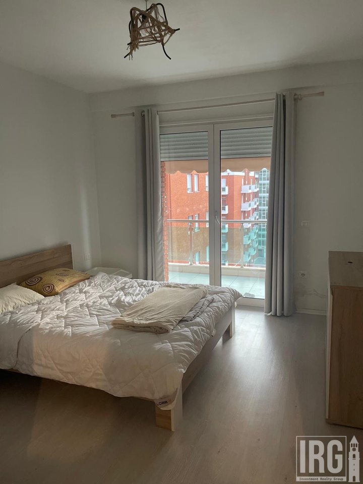 Apartament 1+1+Parkim tek Rezidenca Sima-Com, Astir!