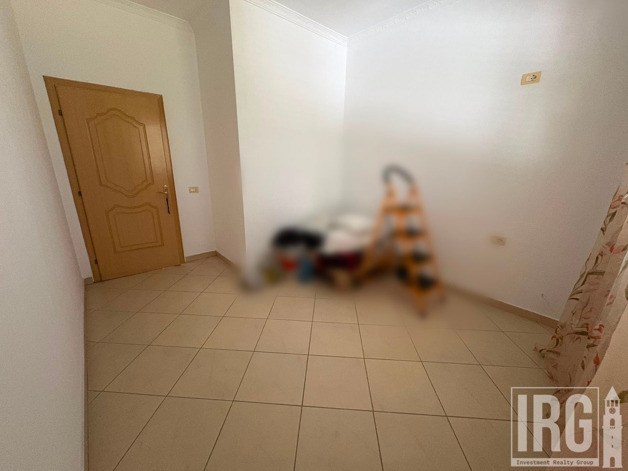 Appartamento 2+1 al secondo piano di una villa.