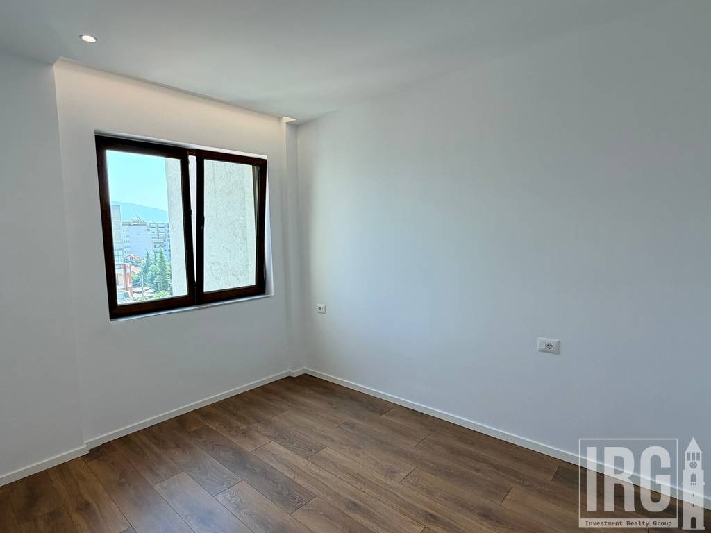 SHITET APARTAMENT 1+1 TEK ISH-STACIONI I FUNDIT I TIRANES SE RE !