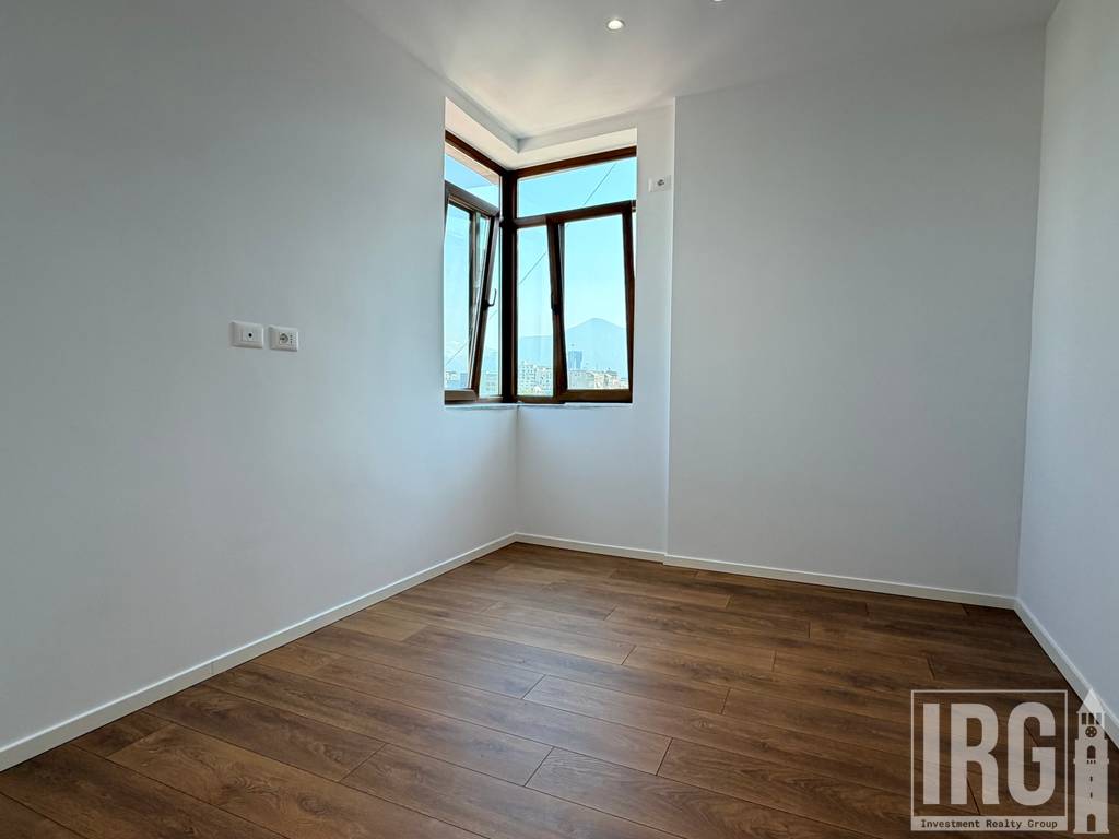 SHITET APARTAMENT 2+1 TEK ISH-STACIONI I FUNDIT I TIRANES SE RE !