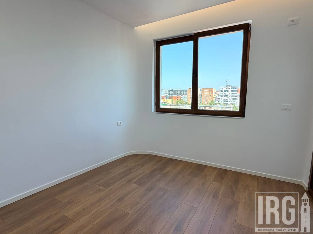SHITET APARTAMENT 2+1 TEK ISH-STACIONI I FUNDIT I TIRANES SE RE !
