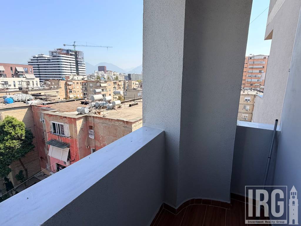 SHITET APARTAMENT 2+1 TEK ISH-STACIONI I FUNDIT I TIRANES SE RE !