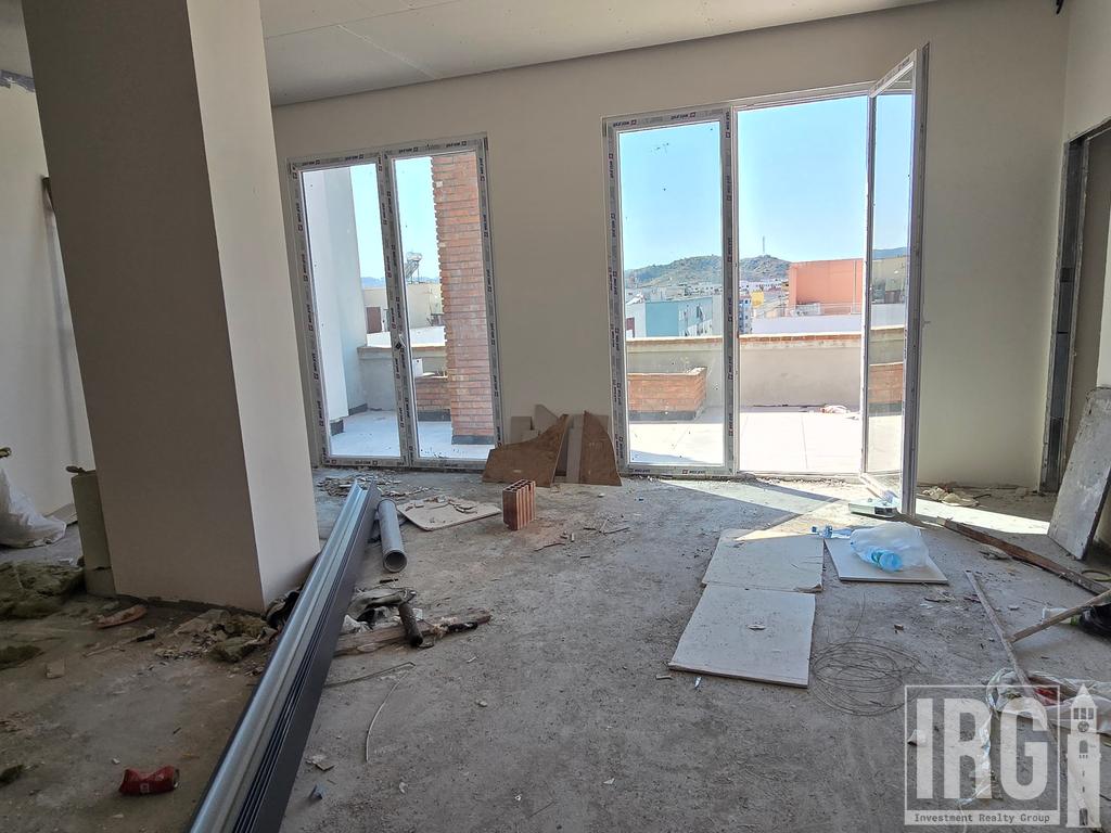 APARTAMENT 3+1+2 ME VERANDE NE YZBERISHT!