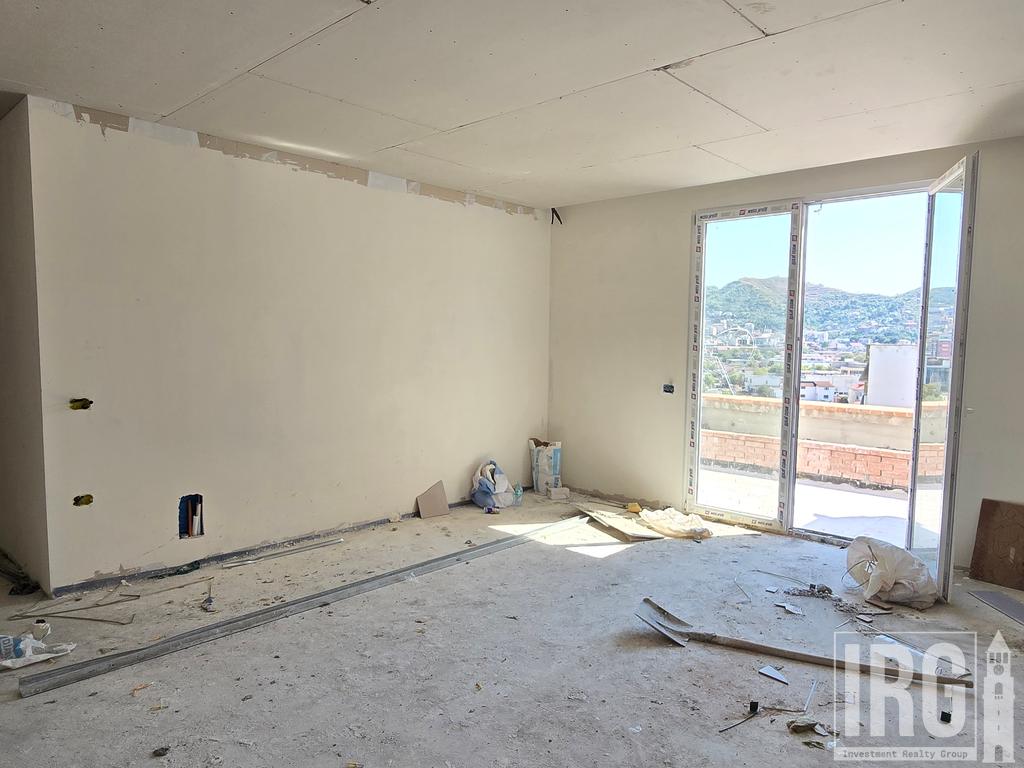APARTAMENT 3+1+2 ME VERANDE NE YZBERISHT!