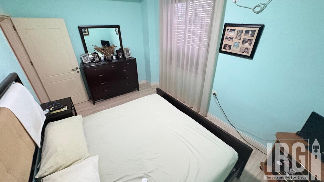 SHITET APARTAMENT 3+1 TE RRUGA E KAVAJES, PERBALLE DELIJORGJIT
