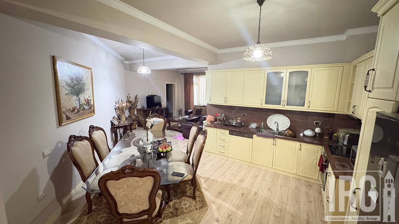 SHITET APARTAMENT 3+1 TE RRUGA E KAVAJES, PERBALLE DELIJORGJIT