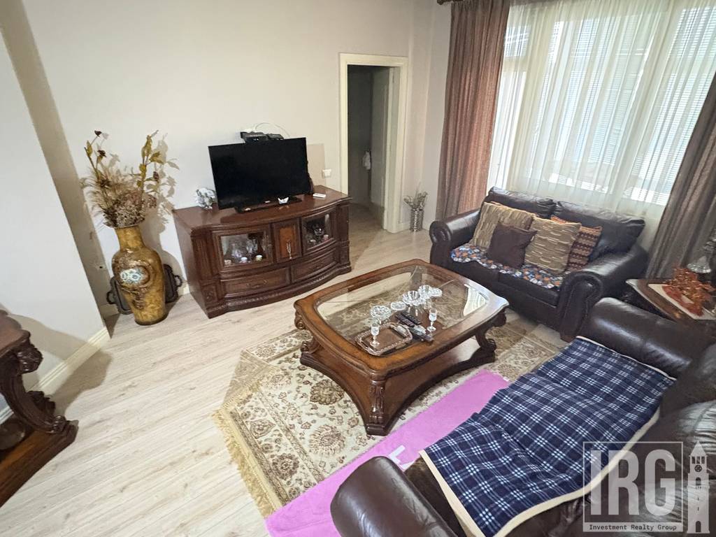 SHITET APARTAMENT 3+1 TE RRUGA E KAVAJES, PERBALLE DELIJORGJIT