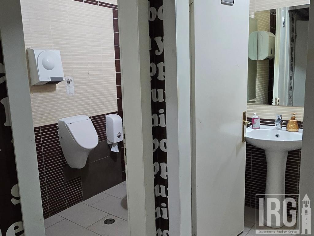 ZYRE PRANE JURIDIKUT!