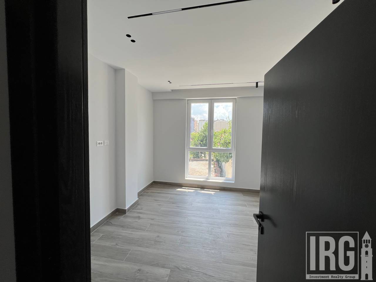 Apartament 2+1 me qira ne Komune