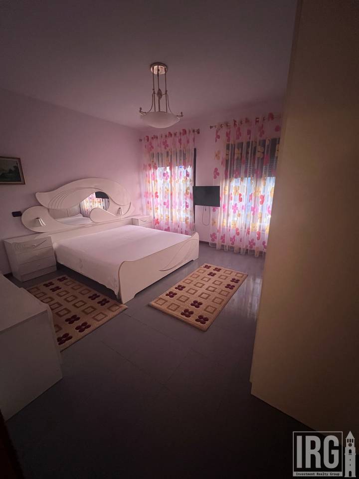 APARTAMENT 3+1+2+VERANDE PER QERA, RRUGA E ELBASANIT