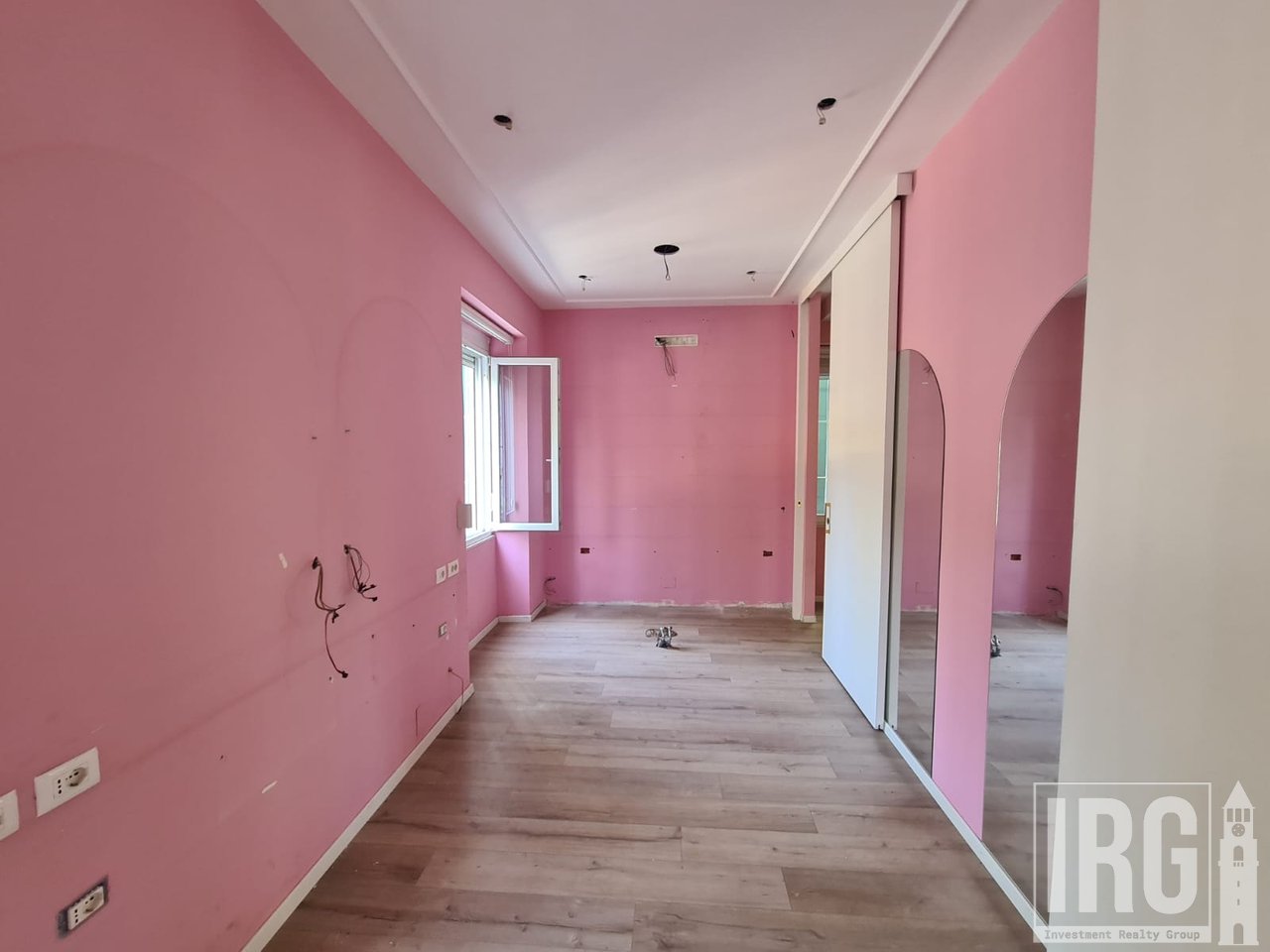 APARTMENT 3+1+2 NEAR DINAMO STADIUM!