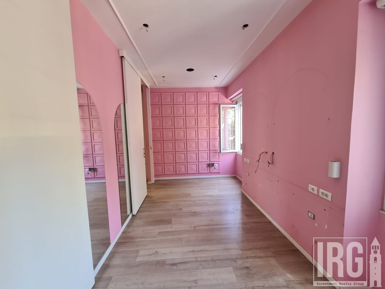 APARTMENT 3+1+2 NEAR DINAMO STADIUM!