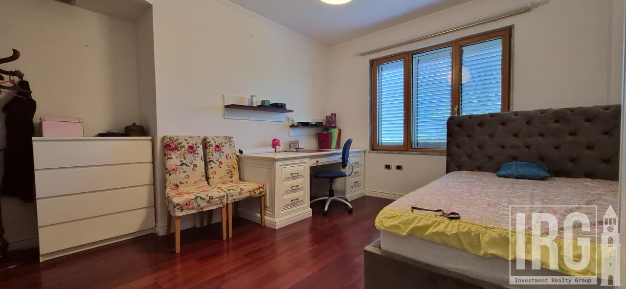 APARTAMENT  3+1+2 TEK ATSH PER QIRA !