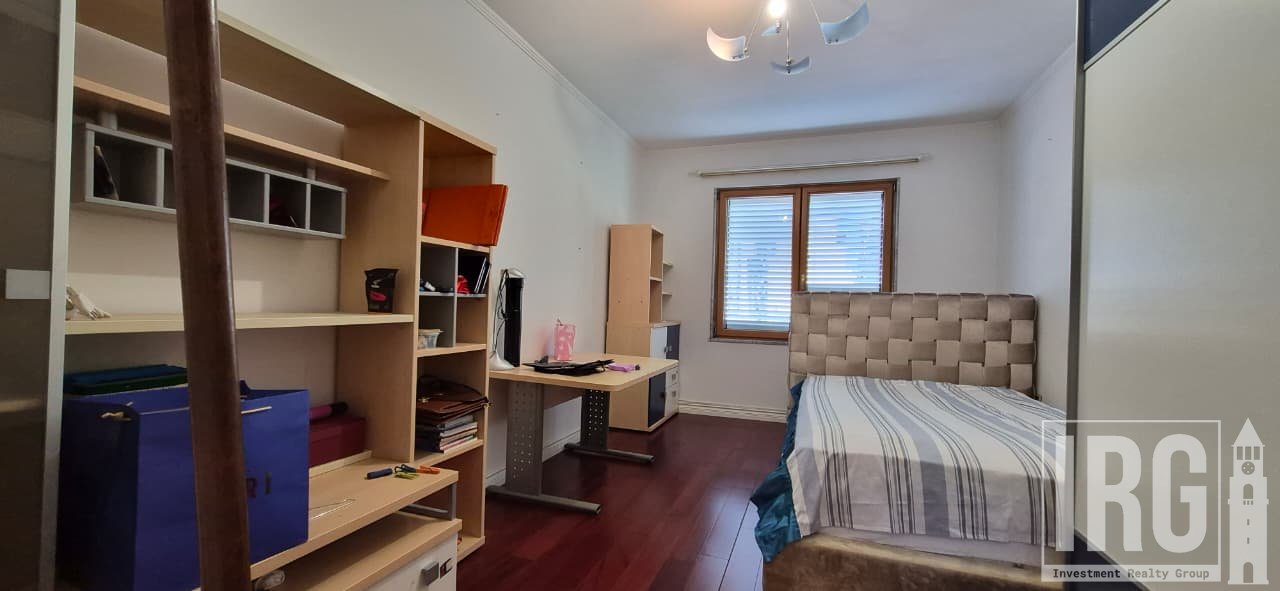 APARTAMENT  3+1+2 TEK ATSH PER QIRA !