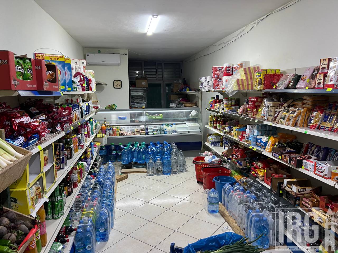 Commercial space for sale near Kristal Center, Paris Commune