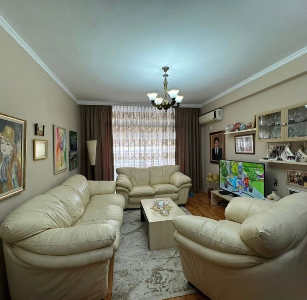 KOMUNA PARISIT, SHITET APARTAMENT 2+1+2 TEK KOMPLEKSI KIKA 1