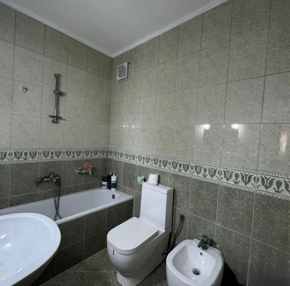 KOMUNA PARISIT, SHITET APARTAMENT 2+1+2 TEK KOMPLEKSI KIKA 1