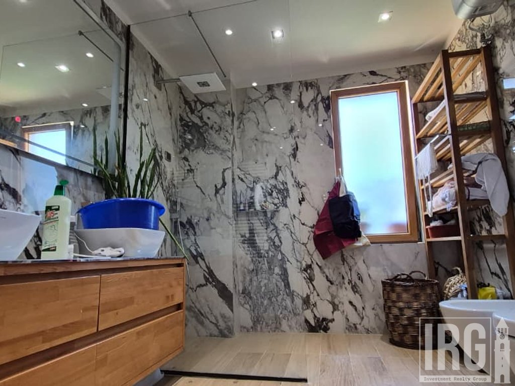 APARTAMENT  3+1+2 TEK ATSH PER QIRA !
