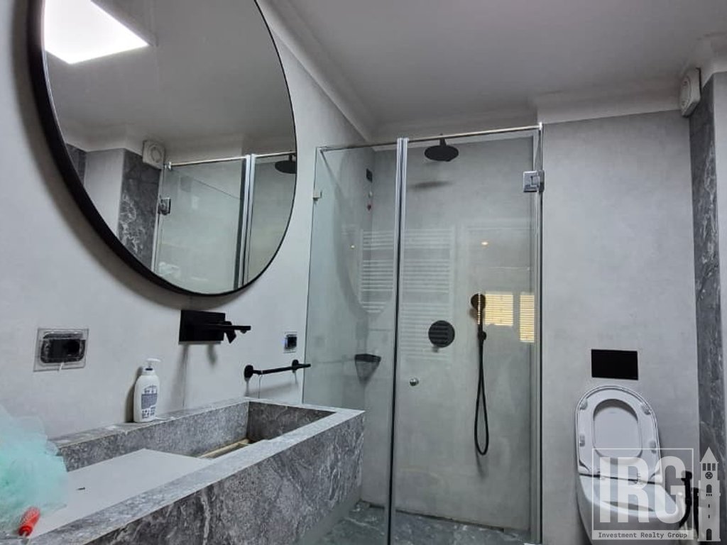 APARTAMENT  3+1+2 TEK ATSH PER QIRA !
