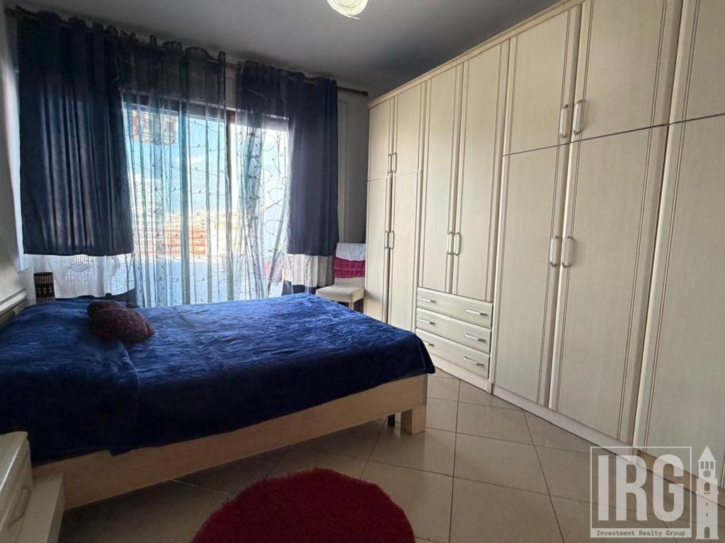 APARTAMENT 2+1 PRANE GJIMNAZIT PARTIZANI!