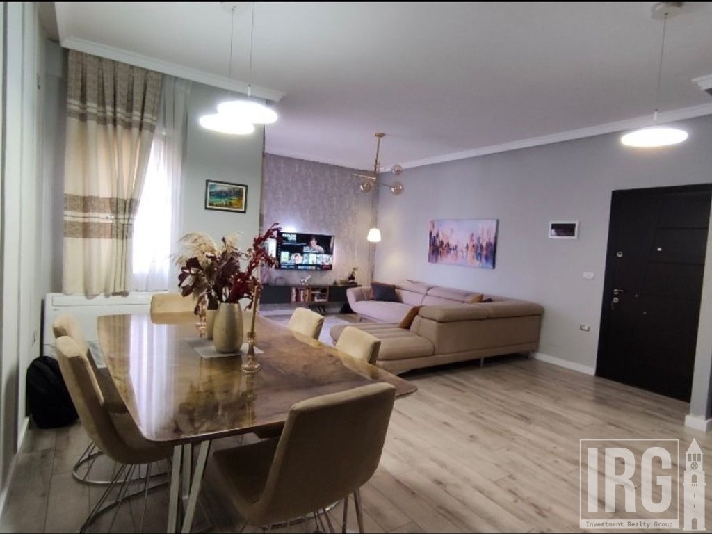 JEPET 2+1 PER QIRA TE KOPSHTI BOTANIK!