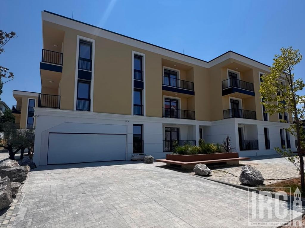 SHITET APARTAMENT 2+1 TEK XHAMIA NE SAUK  !