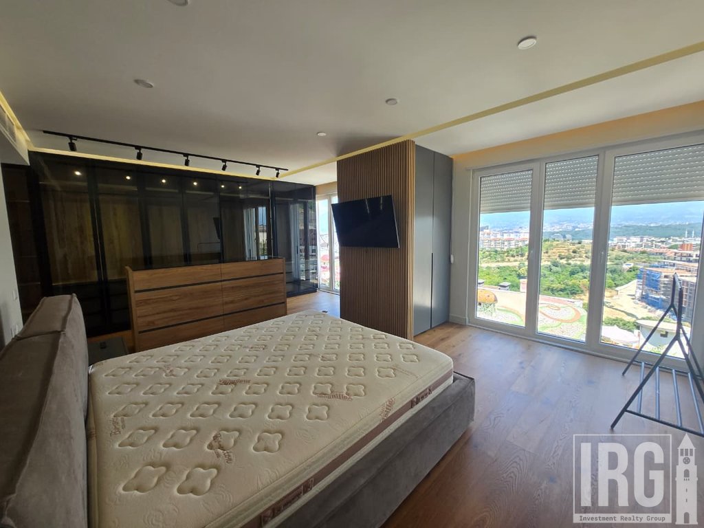 Come with me to the Pool at Kodra e Diellit Residence 2