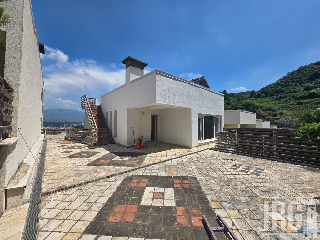 Come with me to the Pool at Kodra e Diellit Residence 2