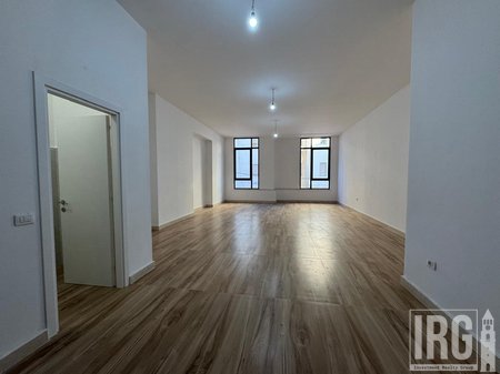 Super Ambiente per ufficio Via Durazzo