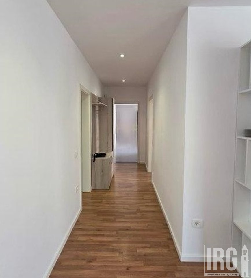 APARTAMENT ME QIRA KOPSHTI ZOOLOGJIK BOTANIK