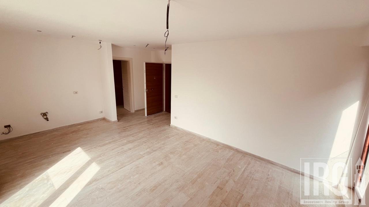 OFFICE FOR RENT IN THE CENTER, KAVAJES STREET