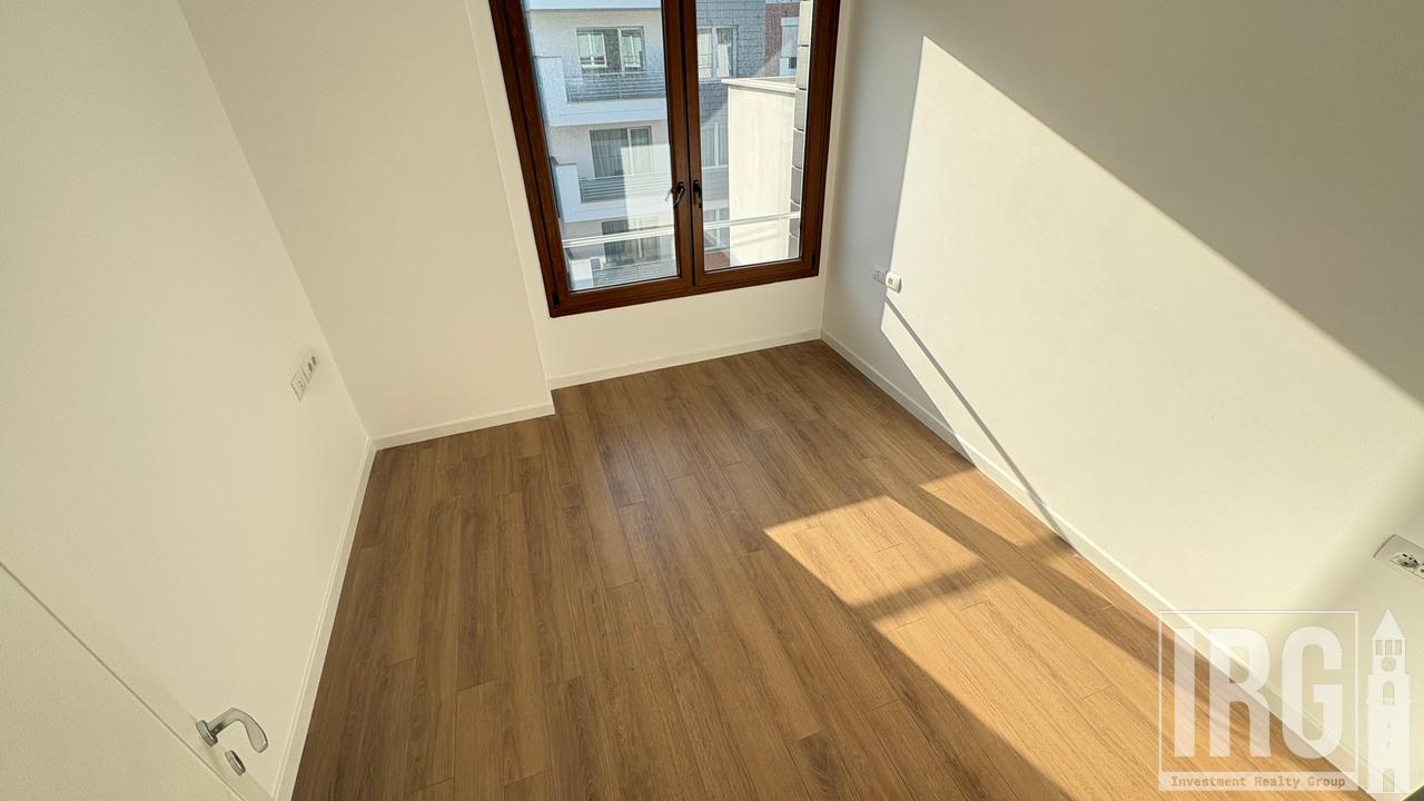 UFFICIO IN AFFITTO AL HILTON HOTEL, VICINO A DELIJORGJI