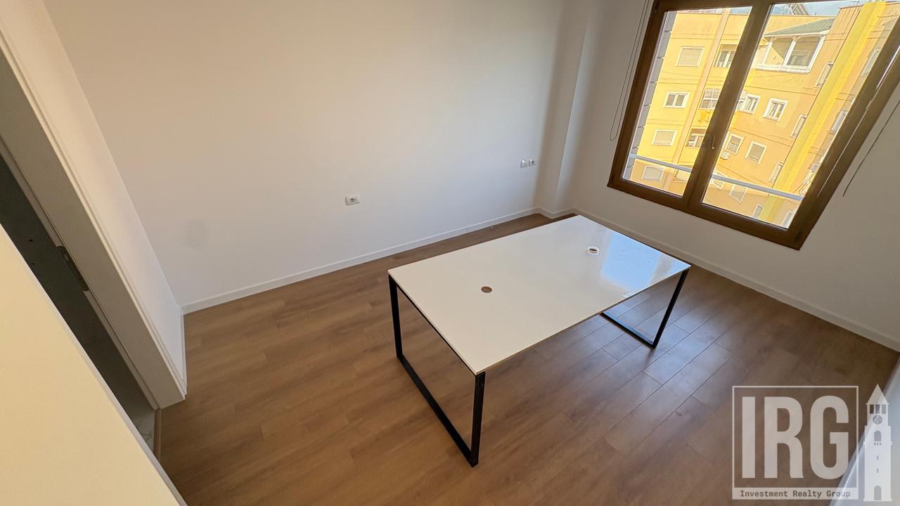 UFFICIO IN AFFITTO AL HILTON HOTEL, VICINO A DELIJORGJI