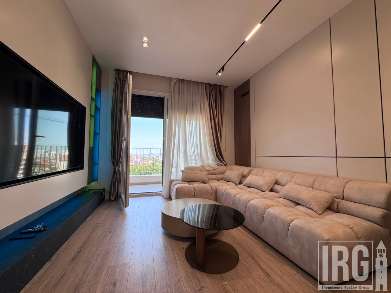 Appartamento moderno 2+1+2 in vendita | Ex Campo di Aviazione, Tirana