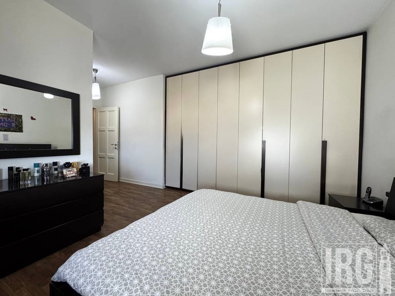 APARTMENT 2+1+2 FOR SALE NEAR THE DRY LAKE !