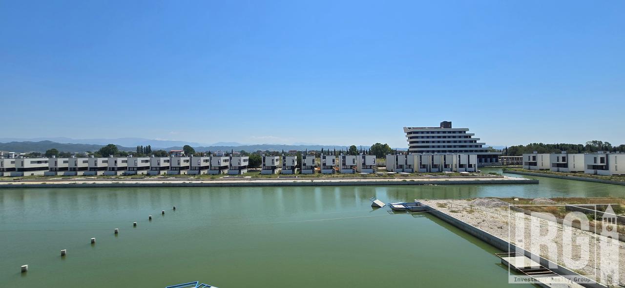 APARTMENT 1+1 WITH YARD AT TURQUOISE MARINA!
