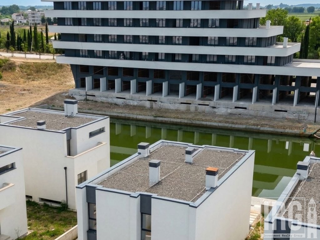 APARTAMENT 1+1 ME OBORR TE TURQUOISE MARINA!