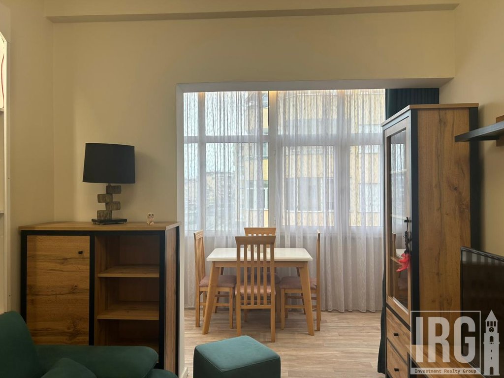 APARTAMENT 1+1 ME QERA TE KOMUNA E PARISIT.